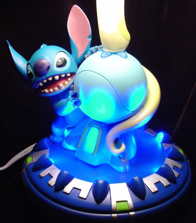 Walt Disneys LILO & STITCH LAMP Alien Cousins  