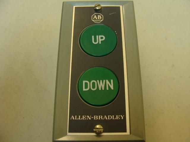 10385 NEW Allen Bradley 800S 2SC Push Button, Up/Down  