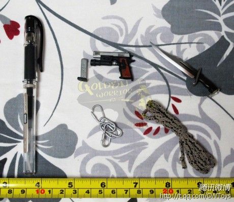 Hot Toys Apexplorers Ice Laser   Handgun + Gears  