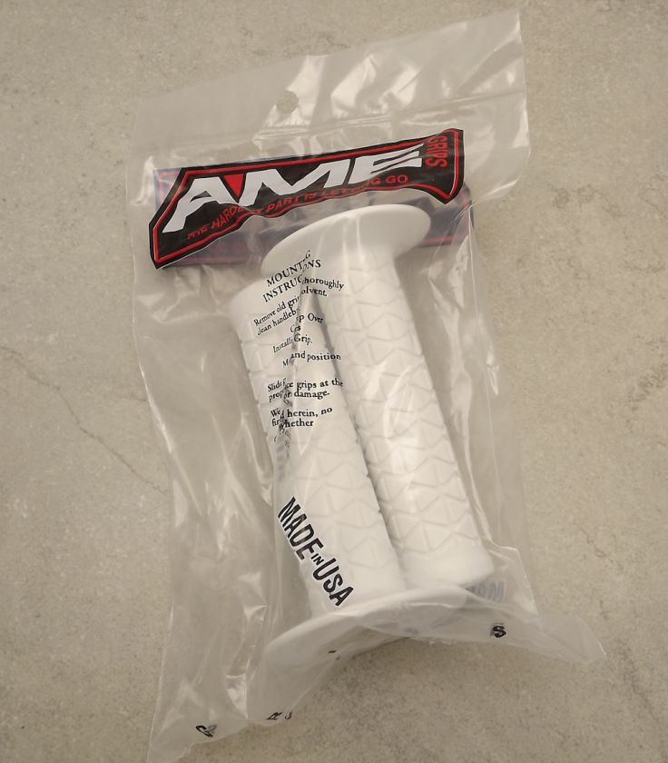 New AME Tri Old School Bmx Grips White  