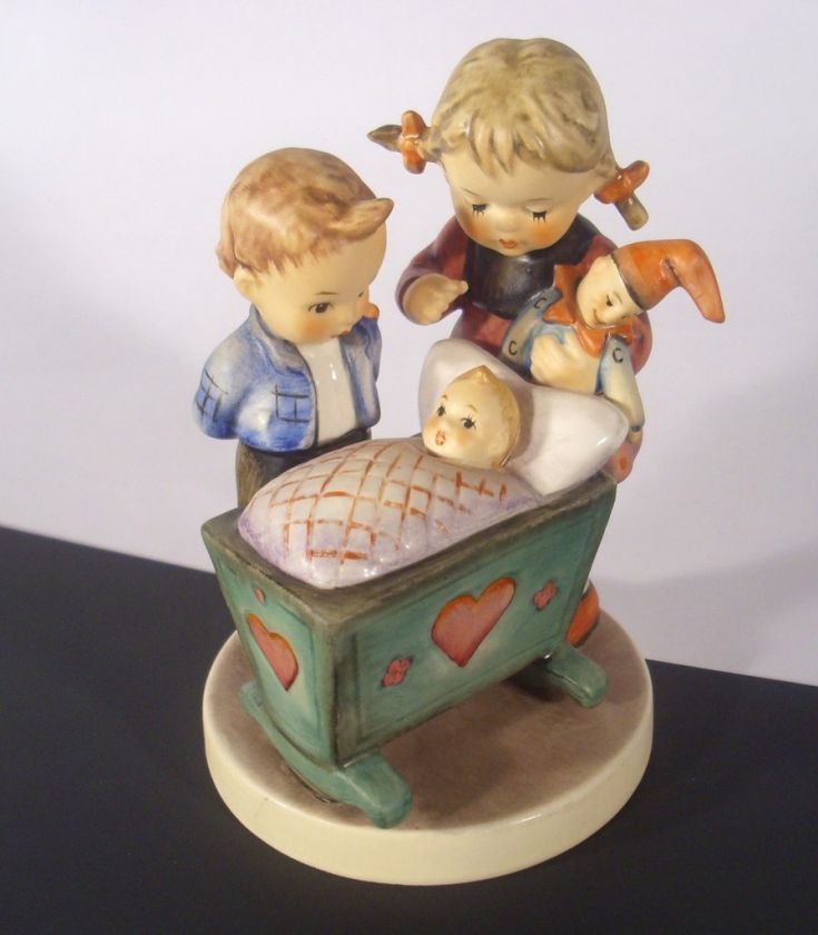 Hummel Blessed Event Figurine 333 Goebel Tmk 5 New Baby  