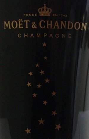 MOET & CHANDON LIMITED Black Acrylic CHAMPAGNE BUCKET   Collectible 