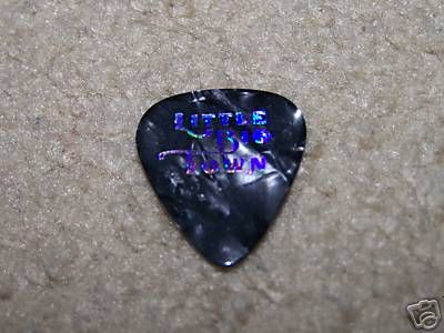 LITTLE BIG TOWN LBT Concert Guitar Pick Black/Gray  