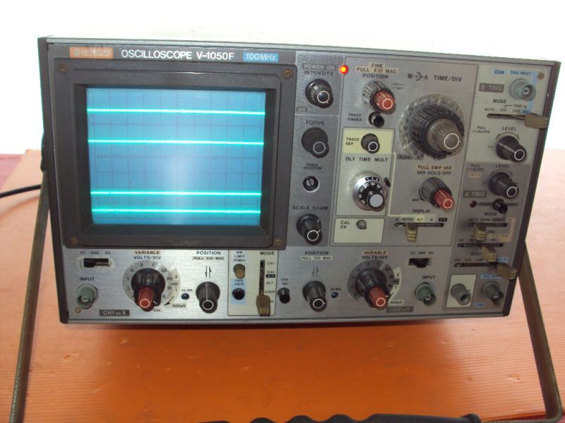 HITACHI V 1050F OSCILLOSCOPE 100MHz.  