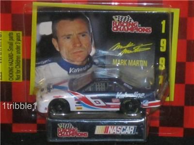 1997 MARK MARTIN #6 VALVOLINE STOCK CAR/STAND CARD 164 c535  