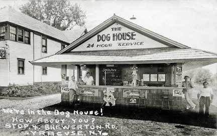 Syracuse NY Simon Pure Beer Roadside 7up Postcard Print  