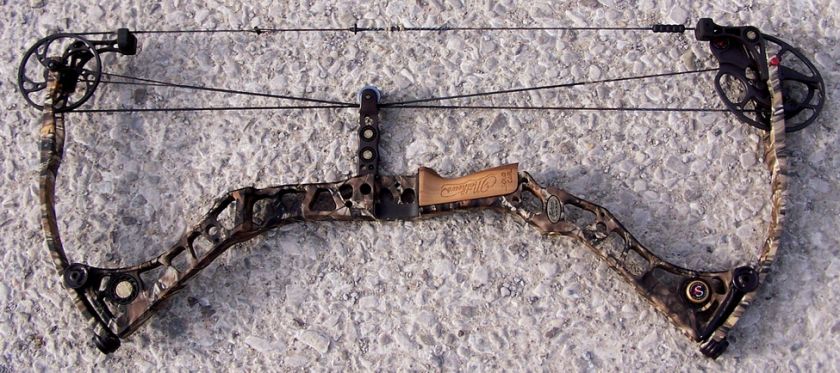 Mathews Reezen 7.0 Compound Bow Outfit 29/65 Lost Camo Right Hand 