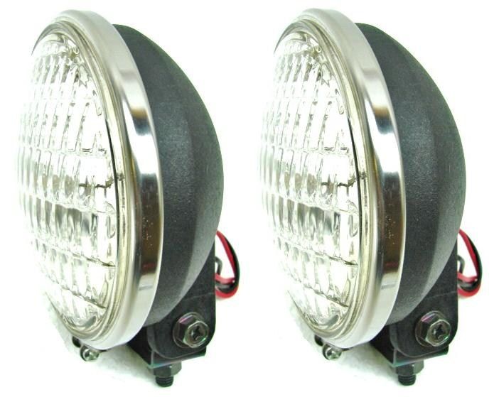 TWO VINTAGE STYLE 4 1/2 SEALED BEAM FOG DRIVING LIGHTS**FU  