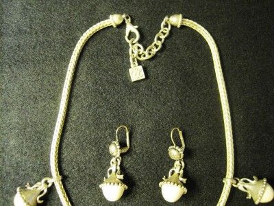 KARL LAGERFELD VINTAGE WHITE CAB NECKLACE & EARRINGS  