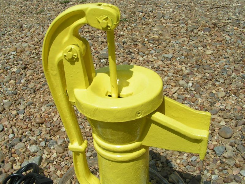 GARDEN Cast Iron Water Well Hand Pump COMPLETE FOUNTAIN set YELLOW 