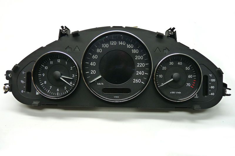 Mercedes Benz CLS 500 550 Instrument Cluster 06 09  