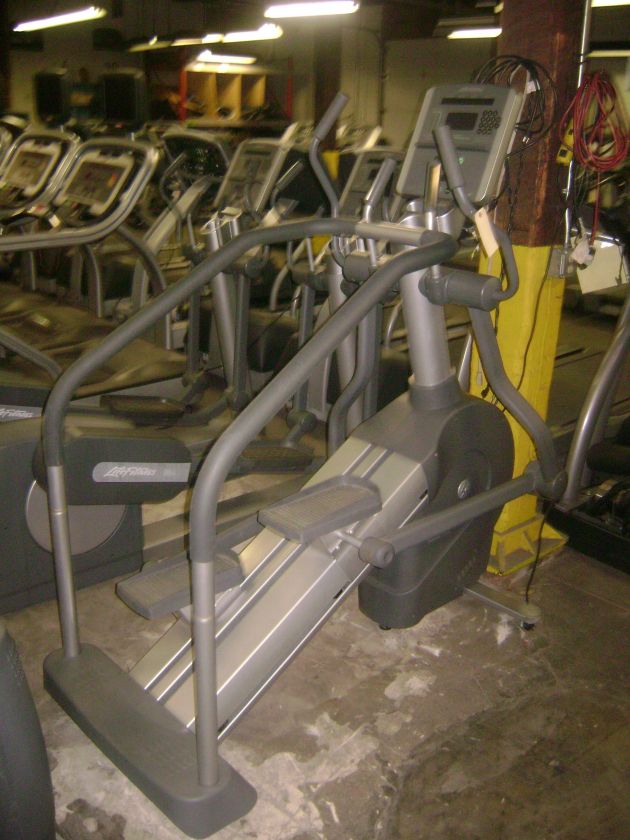 Life Fitness Summit Trainer 95Li Full Commercial Elliptical/Stepper 