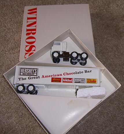 Lot of 17 Hersheys Chocolate Winross Trucks in boxes  