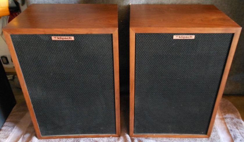 Klipsch Heresy Bookshelf Speakers   rare and beautiful  