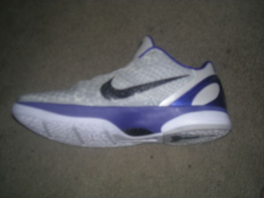 Kobe Bryant Single Game Used Shoe from Opening Day Training Camp 12/9 