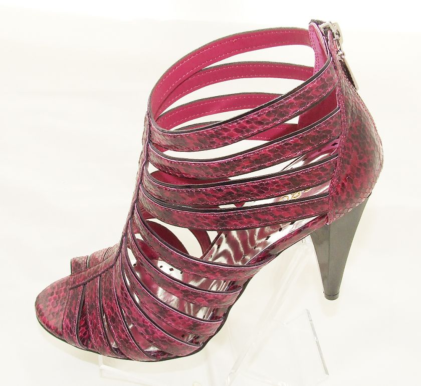 BCBG BCBGIRLS RED BLACK SNAKE PRINT LEATHER STRAPPY SANDALS HEELS 